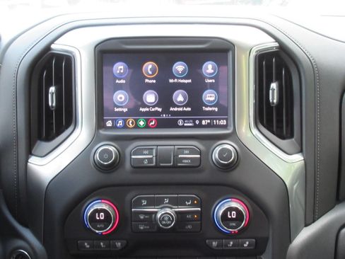 Used 2021 Chevrolet Silverado 1500 LTZ AWD/4WD image 15