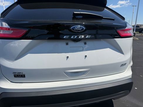 Used 2024 Ford Edge SEL w/ Convenience Package AWD/4WD image 7