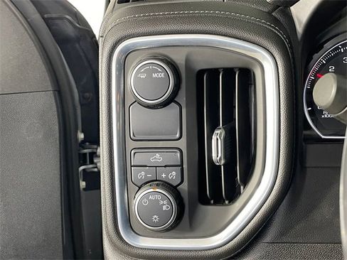 Used 2021 Chevrolet Silverado 1500 LT w/ Texas Edition Plus image 13