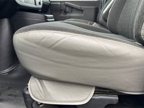 Used 2023 GMC Savana 2500 w/ Driver Convenience Package image 13