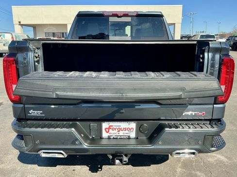 Used 2021 GMC Sierra 1500 AT4 w/ AT4 Value Package image 17