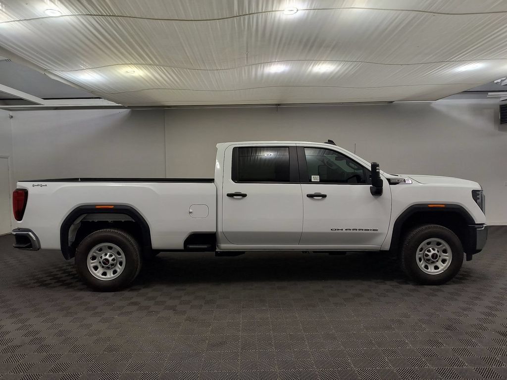 Used 2026 GMC Sierra 2500 Pro w/ Convenience Package AWD/4WD image 8