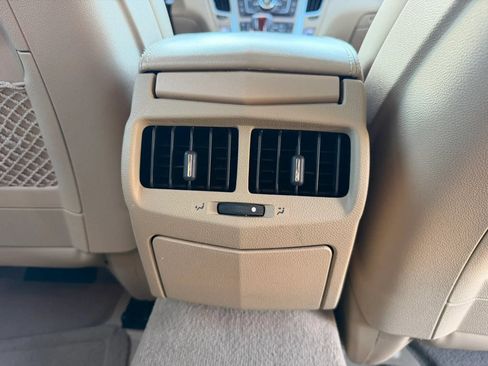 Used 2013 Cadillac CTS Premium RWD image 19
