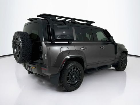 Used 2025 Land Rover Defender 110 AWD/4WD image 9