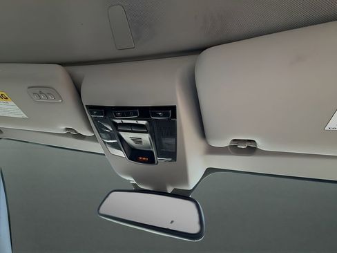 Used 2013 Volvo C70 T5 image 29