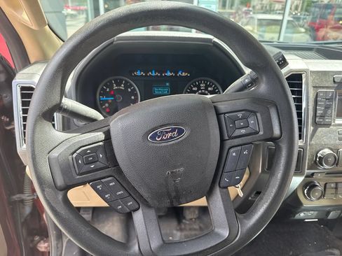 Used 2015 Ford F150 XLT w/ Trailer Tow Package AWD/4WD image 9