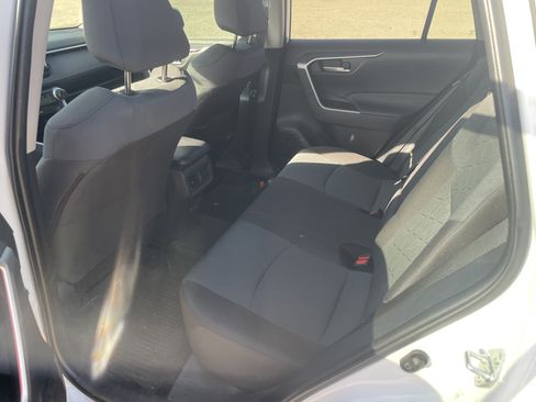 Used 2025 Toyota RAV4 XLE w/ Convenience Package FWD image 11