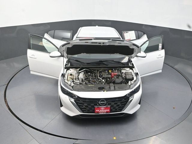 Used 2024 Nissan Sentra SV FWD image 40