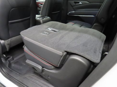 Used 2024 Chevrolet Traverse RS w/ LPO, Floor Liner Package image 64