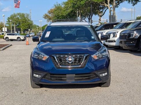 Used 2020 Nissan Kicks SR w/ SR Premium Package image 2