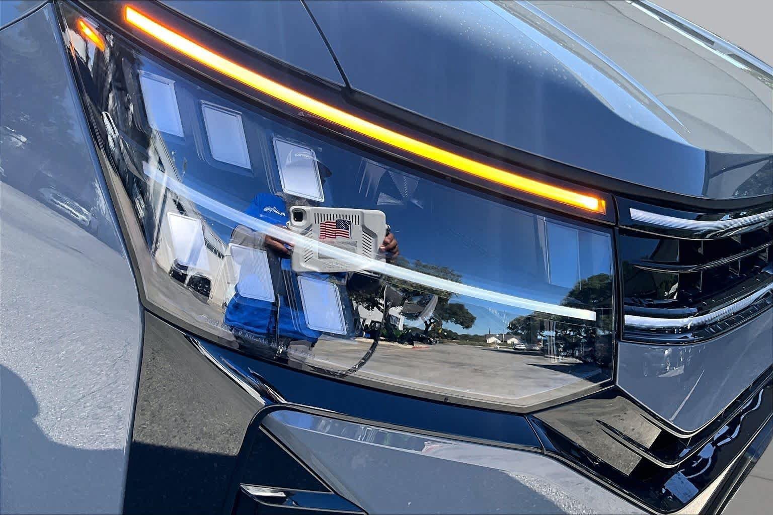 New 2027 Volkswagen Atlas SE FWD image 13