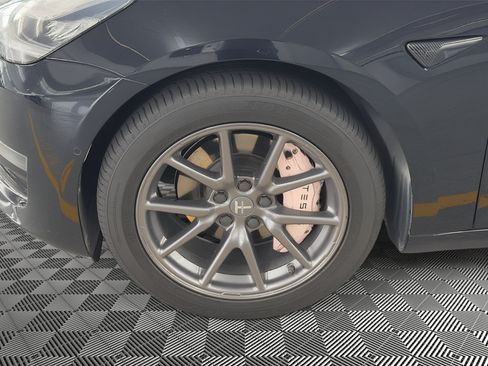 Used 2018 Tesla Model 3 Long Range RWD image 12