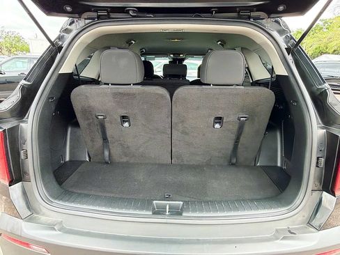 Used 2023 Kia Sorento LX FWD image 12