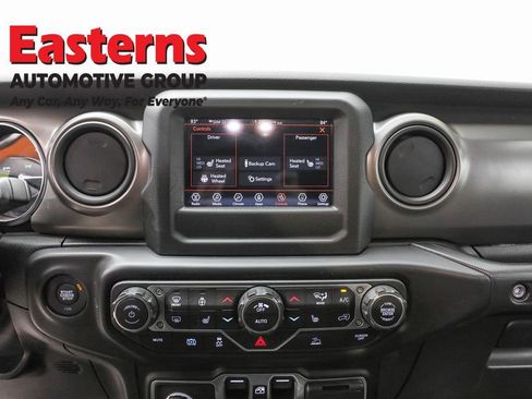 Used 2023 Jeep Wrangler Unlimited w/ Cold Weather Group image 12