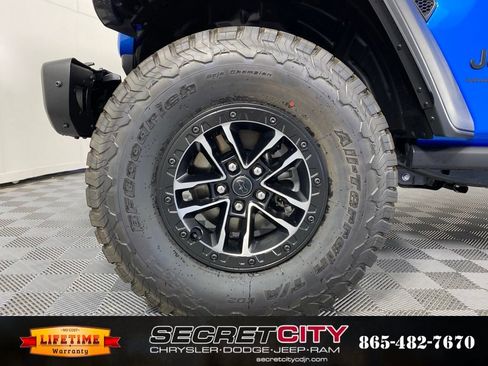 New 2026 Jeep Wrangler Unlimited Rubicon 392 w/ Quick Order Package 27X Moab AWD/4WD image 9
