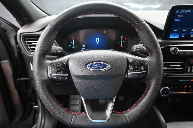 Used 2025 Ford Escape ST-Line AWD/4WD image 20