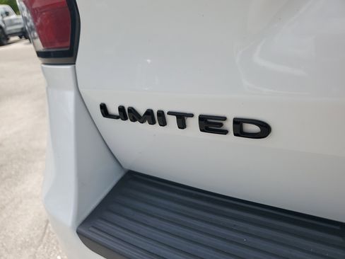 Used 2021 Ford Expedition Limited RWD image 10