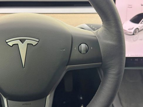 Used 2023 Tesla Model 3 Standard Range image 20
