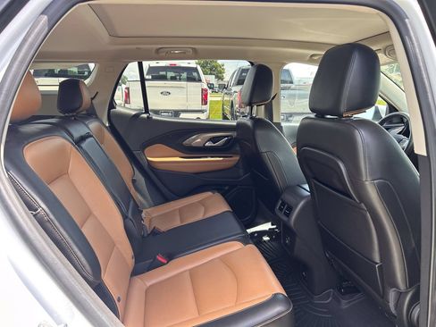 Used 2021 GMC Terrain SLT w/ Infotainment Package II AWD/4WD image 19