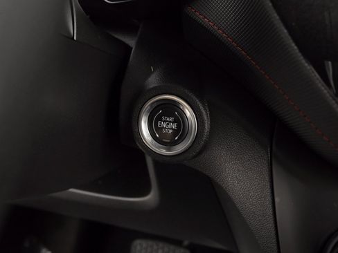 Used 2021 Chevrolet TrailBlazer RS w/ Technology Package image 26