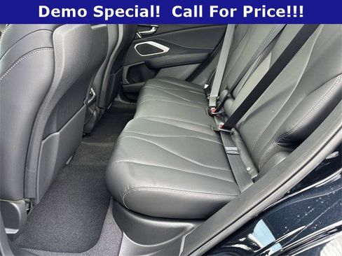 Used 2025 Acura RDX SH-AWD image 13