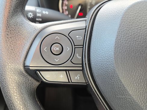 Certified 2025 Toyota RAV4 XLE w/ Convenience Package image 30