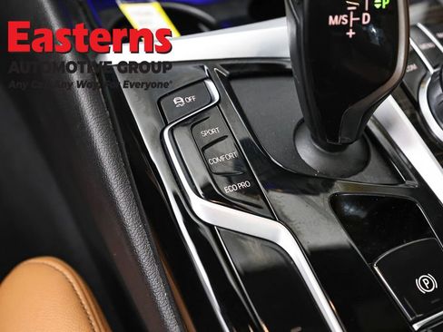 Used 2023 BMW 530i w/ Convenience Package RWD image 21