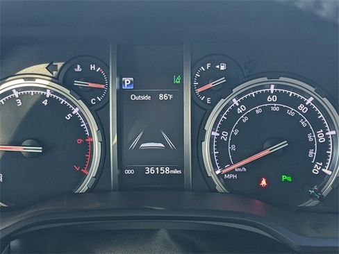 Used 2021 Toyota 4Runner Limited image 24