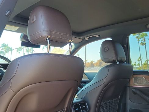 Used 2021 Mercedes-Benz GLE 450 4MATIC image 13