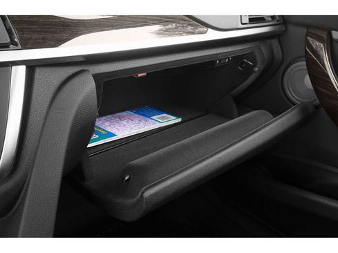 Used 2015 BMW 328d Sedan RWD image 16