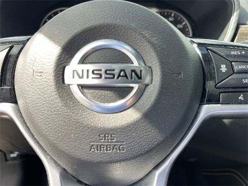 Used 2020 Nissan Altima 2.5 Platinum image 28