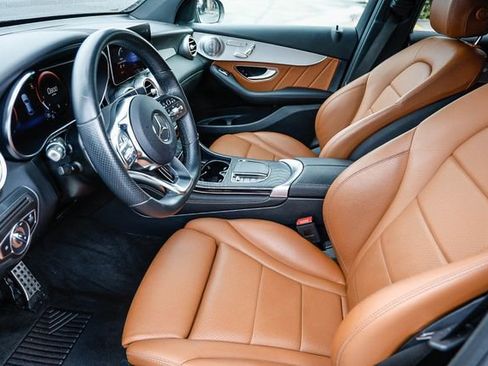 Used 2021 Mercedes-Benz GLC 300 4MATIC Coupe image 19