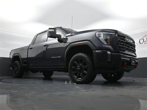 Used 2024 GMC Sierra 2500 AT4 w/ AT4 Premium Plus Package image 27