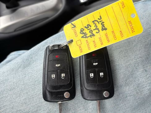 Used 2014 Chevrolet Sonic LS image 10