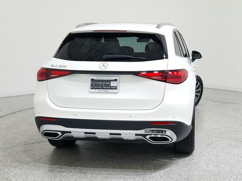 Certified 2024 Mercedes-Benz GLC 300 image 2