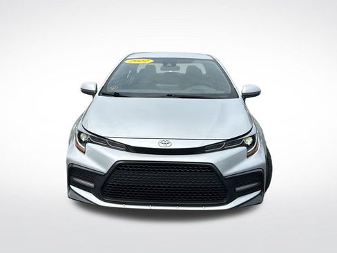 Used 2022 Toyota Corolla SE FWD image 2