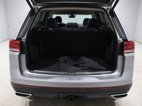 Used 2025 Volkswagen Atlas SE AWD/4WD image 20