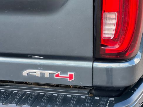 Used 2020 GMC Sierra 2500 AT4 w/ AT4 Premium Package AWD/4WD image 28