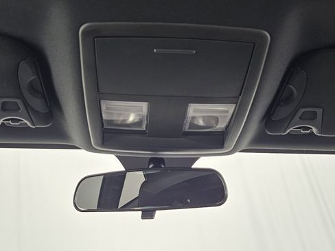 Used 2010 Dodge Challenger SE image 28