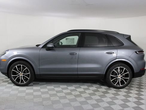 New 2026 Porsche Cayenne image 2