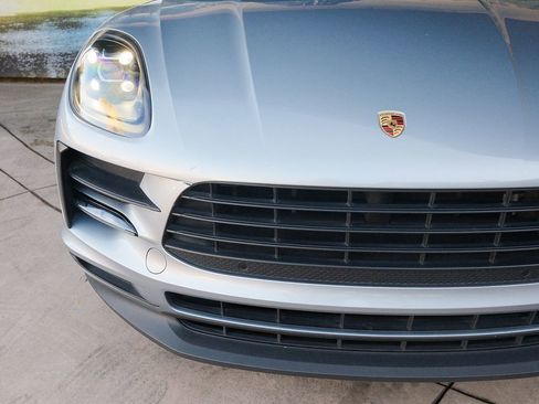 Used 2021 Porsche Macan image 38