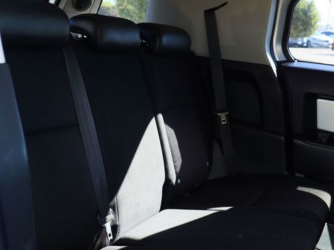 Used 2007 Toyota FJ Cruiser 4WD image 28