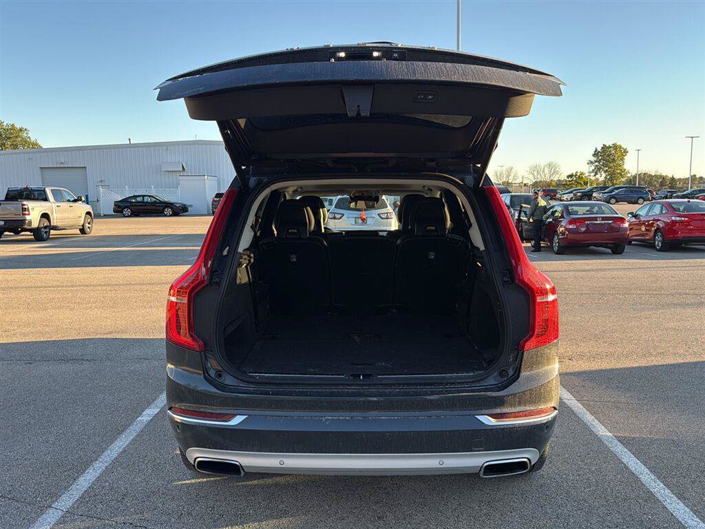 Used 2016 Volvo XC90 T6 Inscription w/ Vision Package AWD/4WD image 7