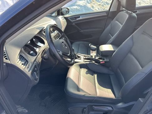 Used 2016 Volkswagen Golf SE w/ Lighting Package image 29