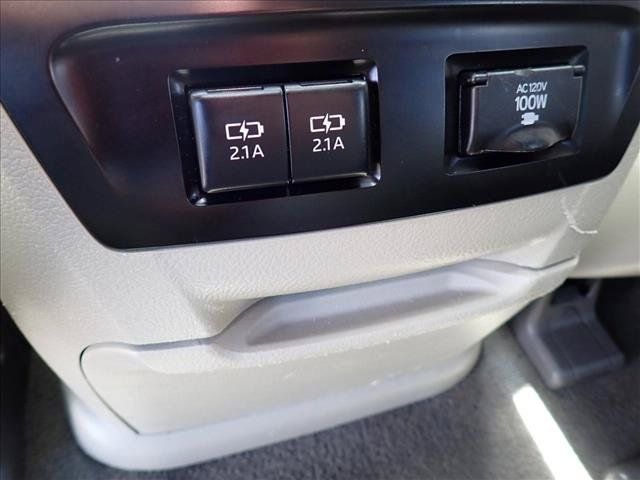 Used 2019 Toyota Sienna XLE Premium AWD/4WD image 8