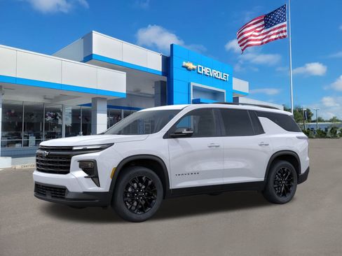 New 2026 Chevrolet Traverse LT w/ Midnight/Sport Edition image 2