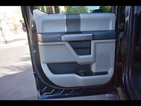 Used 2018 Ford F150 XLT AWD/4WD image 22