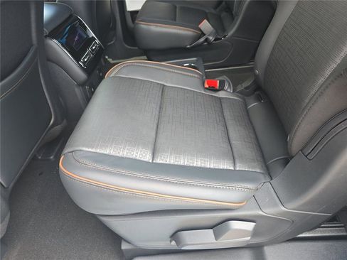 New 2026 Lincoln Aviator Black Label w/ Black Label Special Edition AWD/4WD image 13