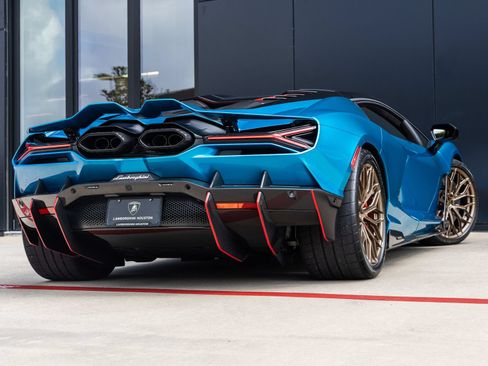 Used 2026 Lamborghini Revuelto AWD/4WD image 9