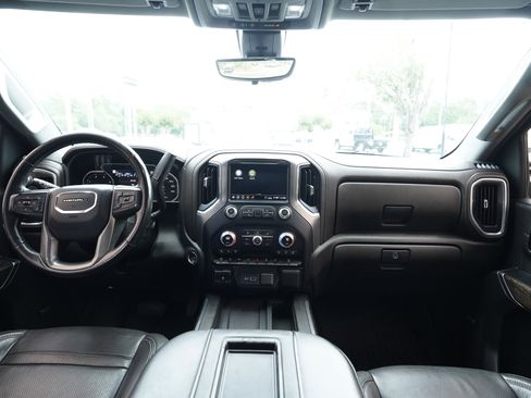 Used 2020 GMC Sierra 2500 Denali w/ Denali Ultimate Package AWD/4WD image 13